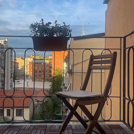Xenia Apartments - Fashion Week Studio Near Navigli ミラノ エクステリア 写真
